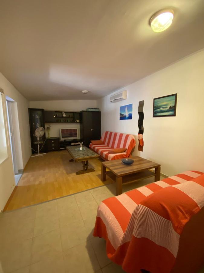 Апартаменты Apartman Tomislav Galizana Экстерьер фото